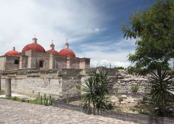 Mitla, el lugar de los muertos