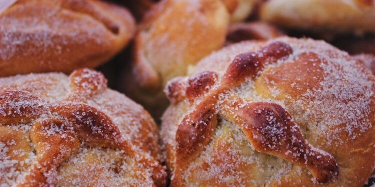 El tradicional Pan de Muerto en México