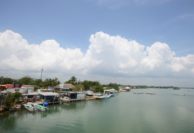 Laguna Tamapamachoco y zona de restaurantes