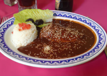 El mole poblano y la maestría de San Pedro Atocpan