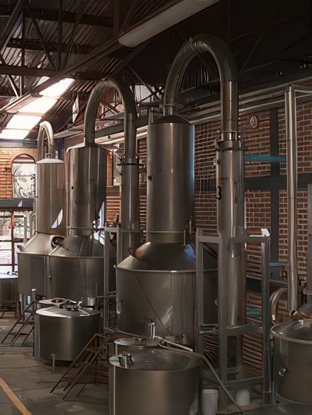 Alambiques para el proceso de destilación