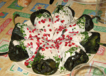 Chiles en nogada, platillo mexicano con sabor a historia
