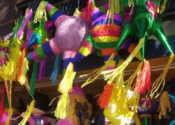 Las Piñatas